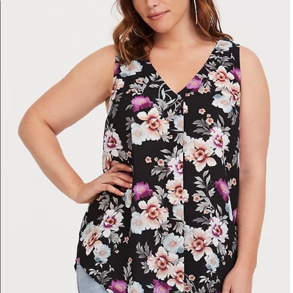 Torrid Black Floral Sleeveless Top Size 2